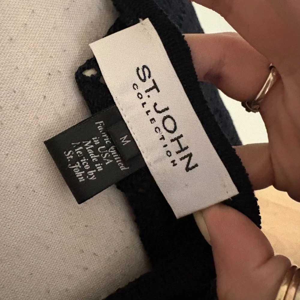 St. John size medium